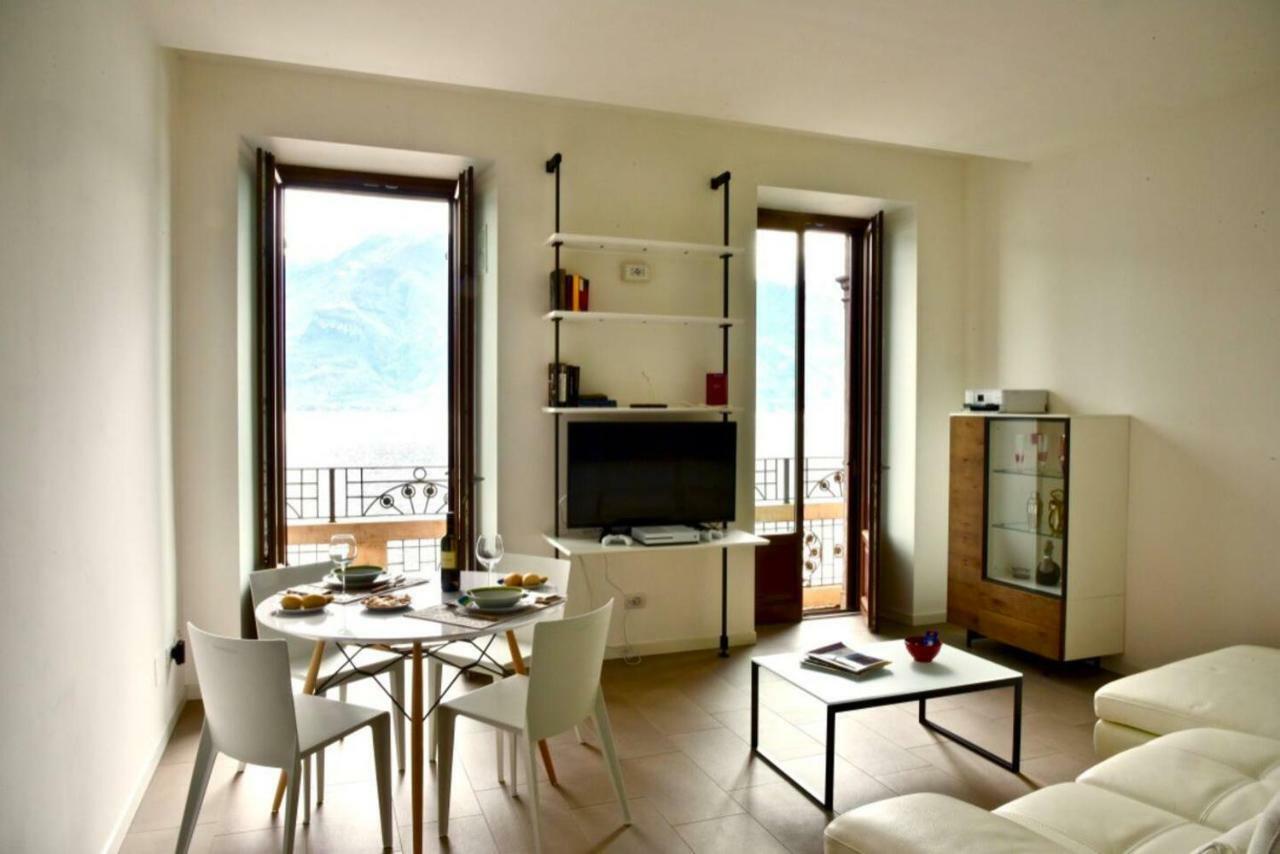 Stylish Lakefront House Lovere Buitenkant foto
